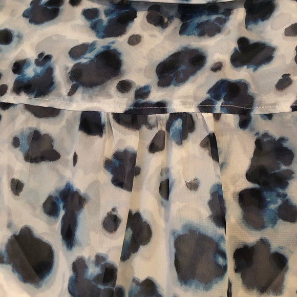 Liz Claiborne Blouse with attached tank top - Picture 4 of 5